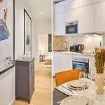 Modern Center Of Montmartre * 파리
